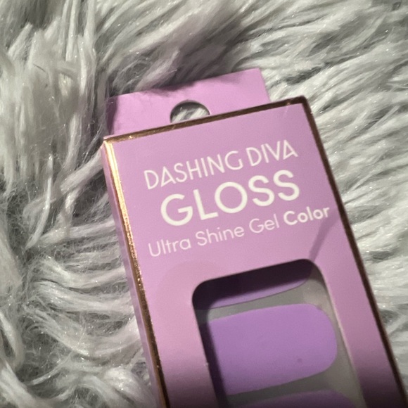 📦✨3/$24 NWT/NIB • Dashing Diva Gloss Ultra Shine Gel Color Nail Sticker Strips - Picture 6 of 7